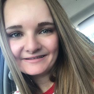 Meet your Posher, Melia